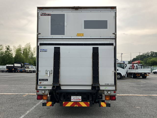 いすゞフォワードアルミバン中型（4t）[写真09]
