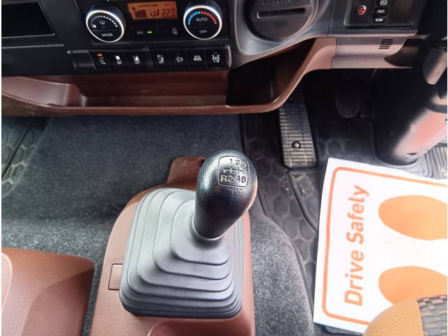 日野レンジャークレーン4段中型（4t）[写真23]