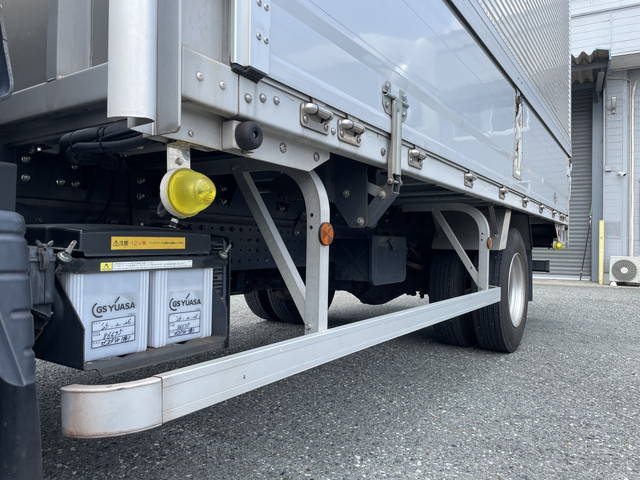 三菱ふそうキャンターアルミウイング小型（2t・3t）[写真19]