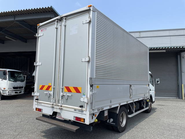三菱ふそうキャンターアルミウイング小型（2t・3t）[写真02]