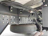 三菱ふそうキャンターアルミウイング小型（2t・3t）[写真24]