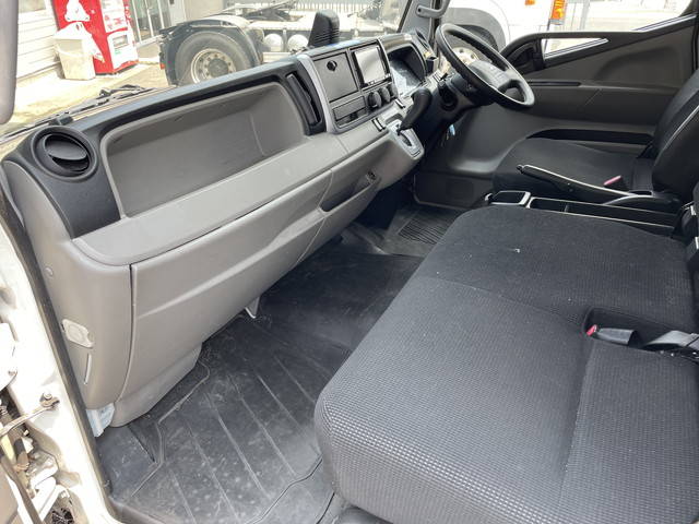 三菱ふそうキャンターアルミウイング小型（2t・3t）[写真30]