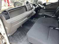 三菱ふそうキャンターアルミウイング小型（2t・3t）[写真31]