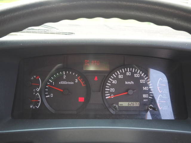 いすゞフォワードクレーン4段中型（4t）[写真38]