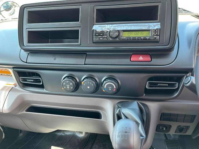 三菱ふそうキャンターダンプ小型（2t・3t）[写真14]