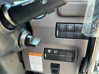 三菱ふそうキャンターダンプ小型（2t・3t）[写真15]