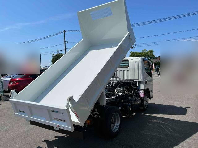 三菱ふそうキャンターダンプ小型（2t・3t）[写真04]