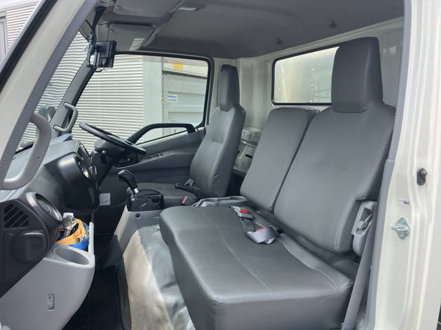 日野デュトロバン小型（2t・3t）[写真31]