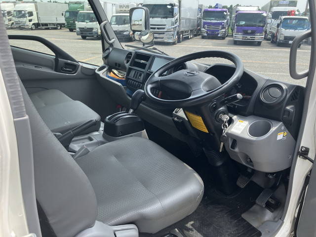 日野デュトロバン小型（2t・3t）[写真33]