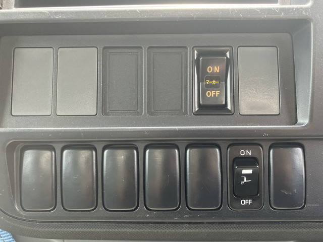 日野デュトロバン小型（2t・3t）[写真38]