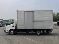 日野デュトロバン小型（2t・3t）[写真06]