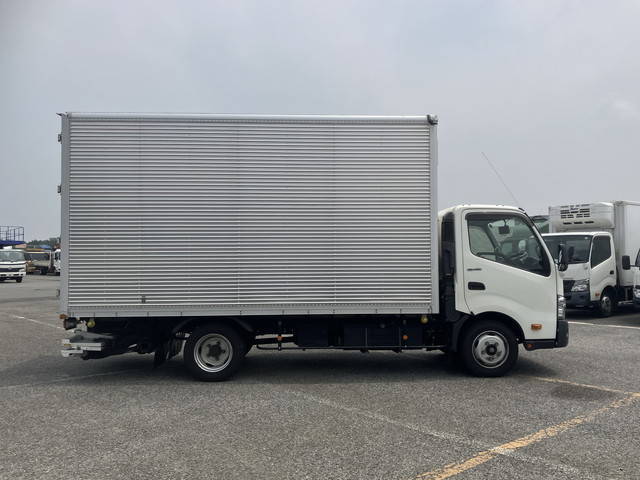 日野デュトロバン小型（2t・3t）[写真07]