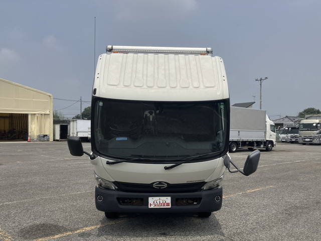日野デュトロバン小型（2t・3t）[写真09]