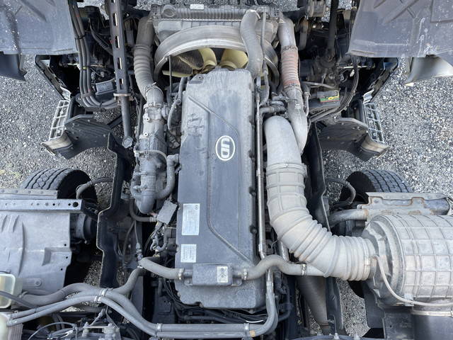 UDトラックスクオンアルミウイング大型（10t）[写真29]