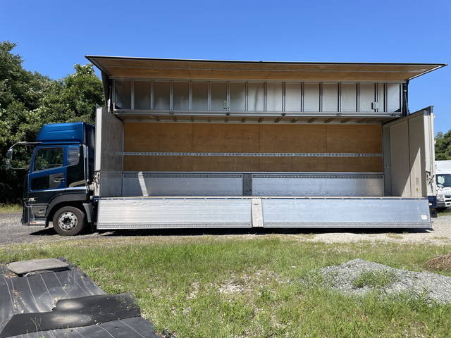 UDトラックスクオンアルミウイング大型（10t）[写真06]