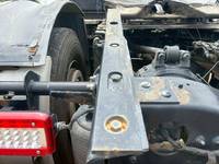 UDトラックスクオントレーラーヘッド（トラクターヘッド）大型（10t）[写真12]