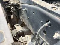 UDトラックスクオントレーラーヘッド（トラクターヘッド）大型（10t）[写真18]