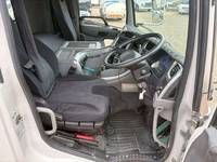 UDトラックスクオントレーラーヘッド（トラクターヘッド）大型（10t）[写真22]