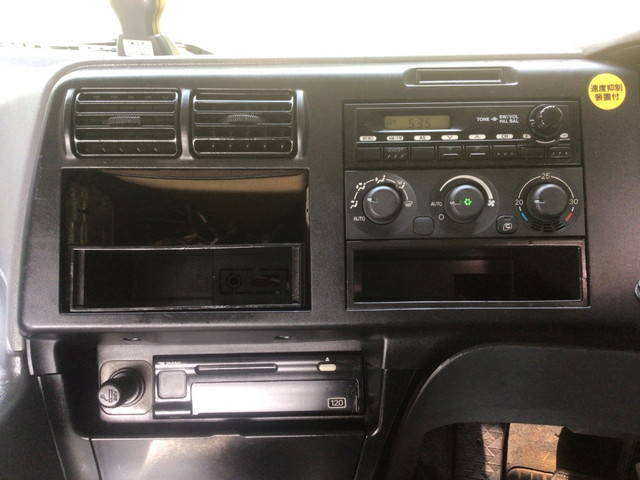 三菱ふそうスーパーグレートセルフローダー大型（10t）[写真34]