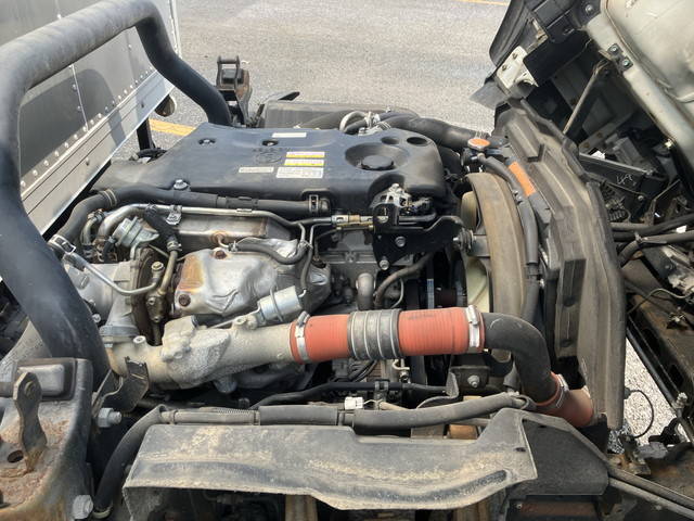 いすゞエルフアルミバン小型（2t・3t）[写真26]