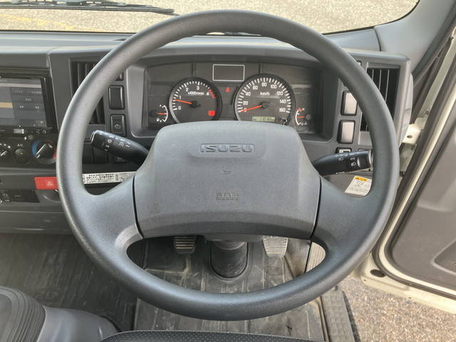 いすゞエルフアルミバン小型（2t・3t）[写真35]