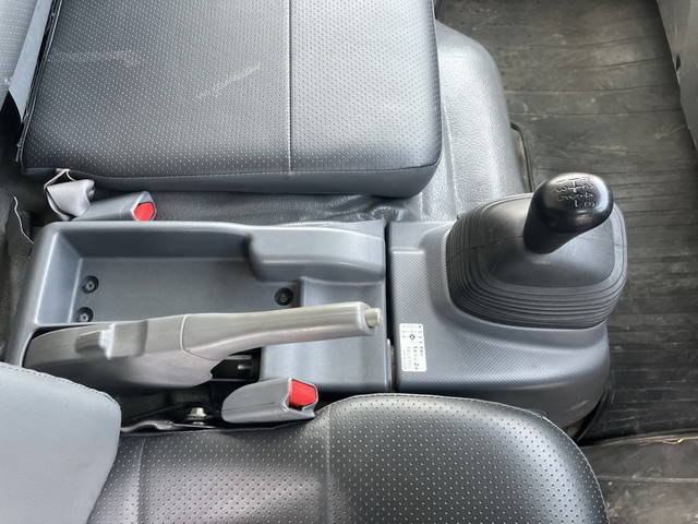 いすゞエルフアルミバン小型（2t・3t）[写真36]