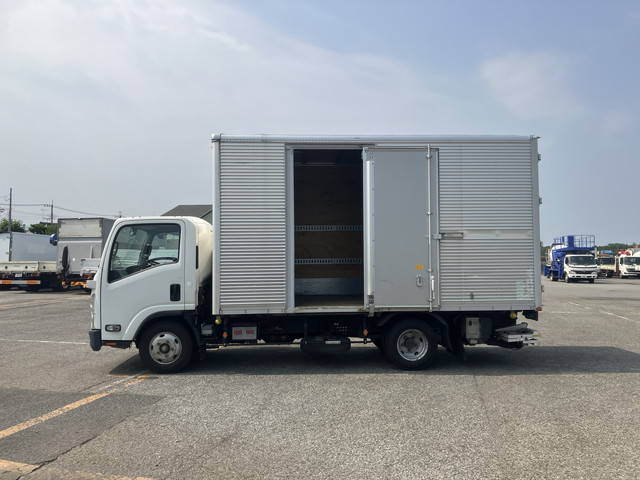 いすゞエルフアルミバン小型（2t・3t）[写真05]