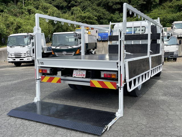 三菱ふそうキャンター平ボディ小型（2t・3t）[写真02]