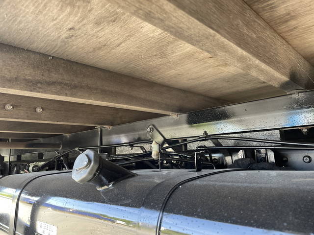 三菱ふそうキャンター平ボディ小型（2t・3t）[写真21]