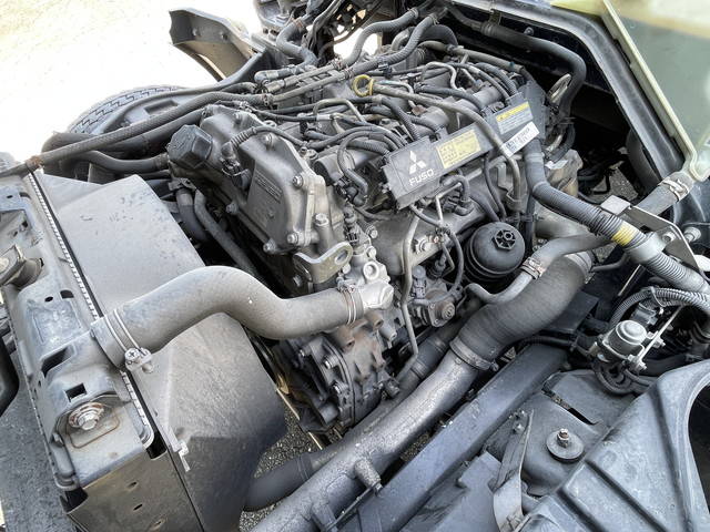 三菱ふそうキャンター平ボディ小型（2t・3t）[写真24]