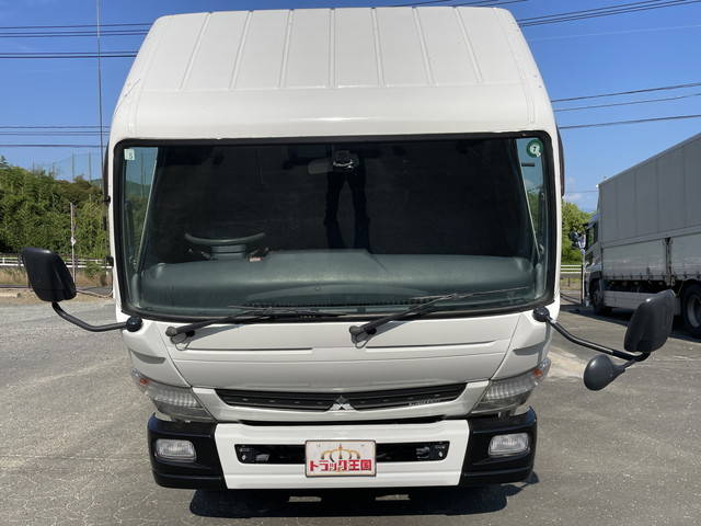三菱ふそうキャンター平ボディ小型（2t・3t）[写真08]
