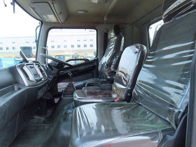 日野レンジャーコンテナ専用車中型（4t）[写真18]