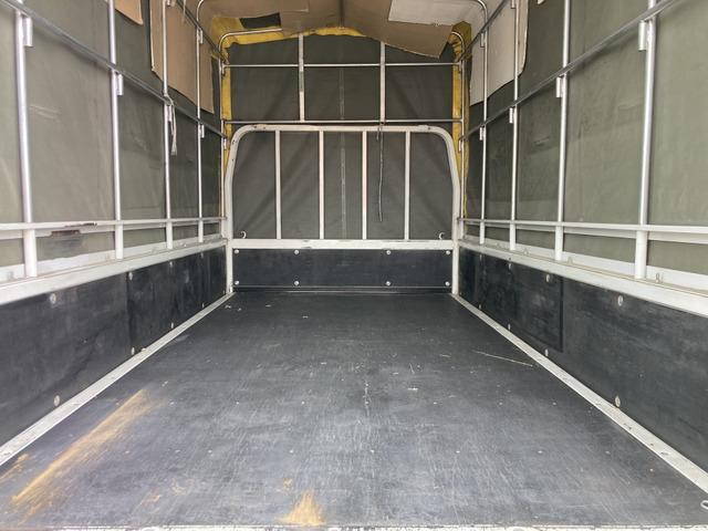 三菱ふそうキャンター幌車小型（2t・3t）[写真10]