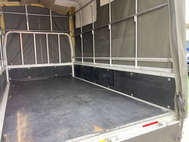 三菱ふそうキャンター幌車小型（2t・3t）[写真11]