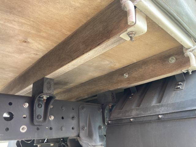 三菱ふそうキャンター幌車小型（2t・3t）[写真24]