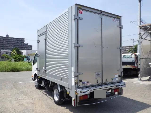 トヨタダイナアルミバン小型（2t・3t）[写真02]