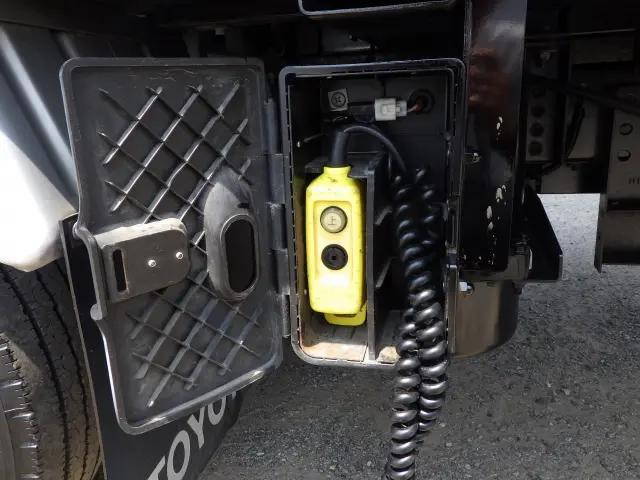 トヨタダイナアルミバン小型（2t・3t）[写真28]