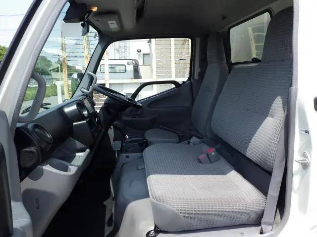 トヨタダイナアルミバン小型（2t・3t）[写真07]