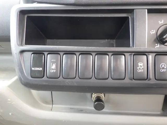 トヨタトヨエース平ボディ小型（2t・3t）[写真10]