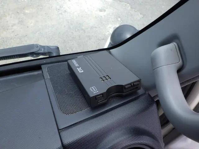 トヨタトヨエース平ボディ小型（2t・3t）[写真13]