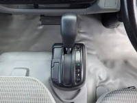 トヨタトヨエース平ボディ小型（2t・3t）[写真16]