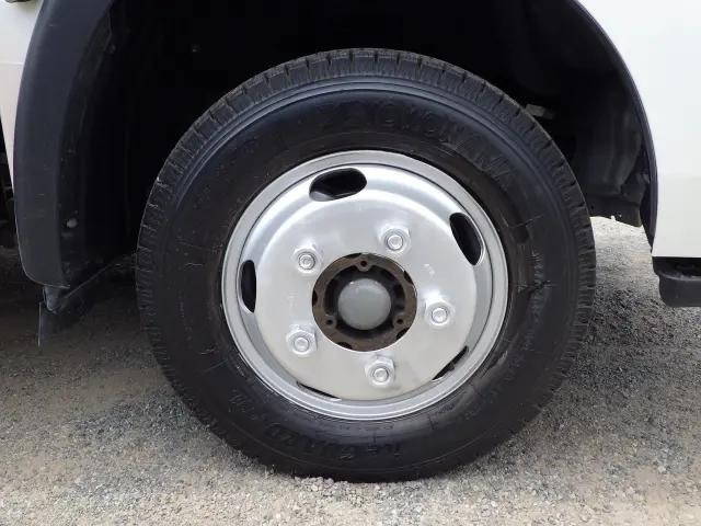 トヨタトヨエース平ボディ小型（2t・3t）[写真21]