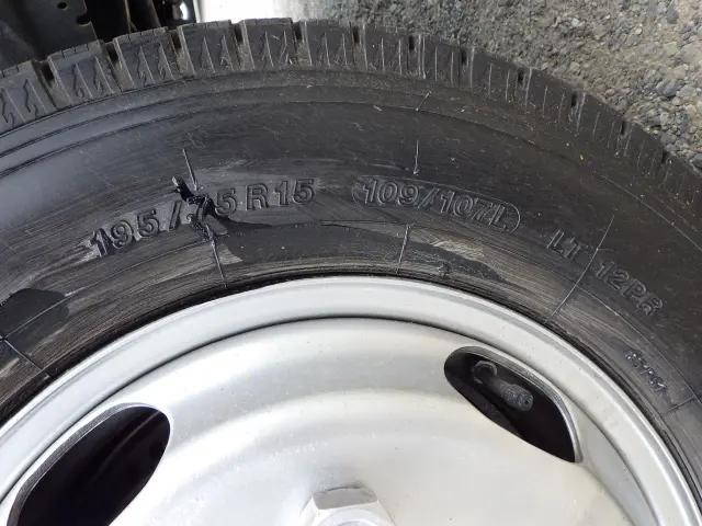 トヨタトヨエース平ボディ小型（2t・3t）[写真22]