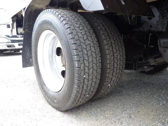 トヨタトヨエース平ボディ小型（2t・3t）[写真25]