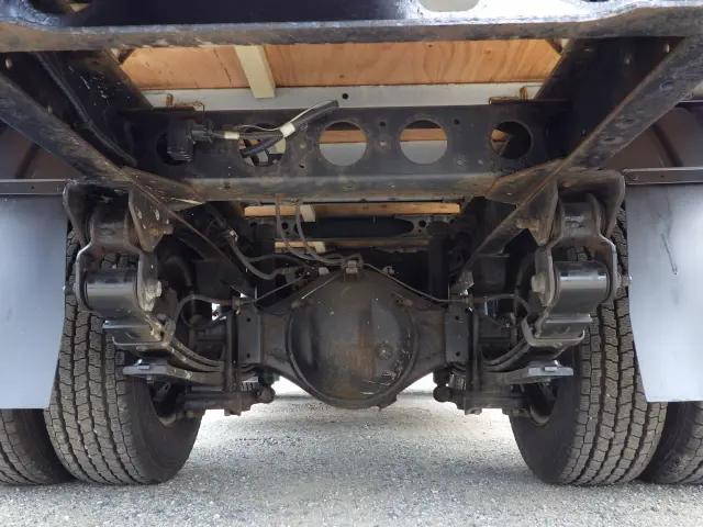 トヨタトヨエース平ボディ小型（2t・3t）[写真32]