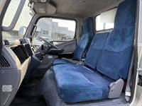 三菱キャンター平ボディ小型（2t・3t）[写真09]