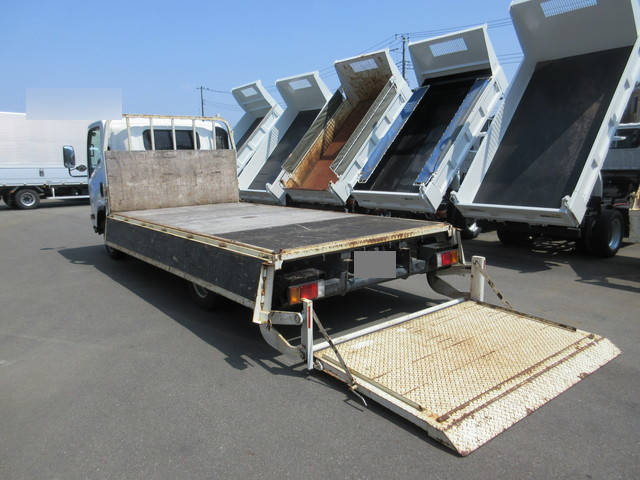 いすゞエルフ平ボディ小型（2t・3t）[写真12]