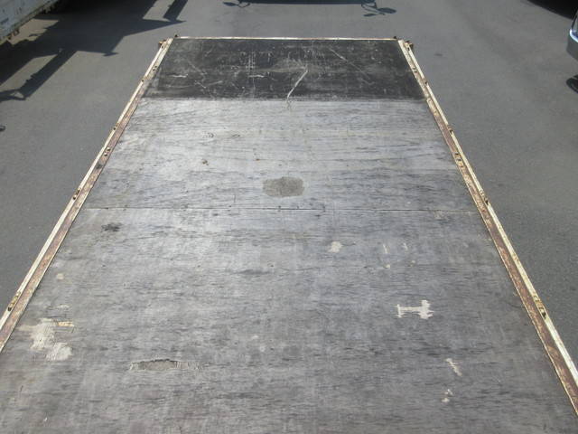 いすゞエルフ平ボディ小型（2t・3t）[写真13]