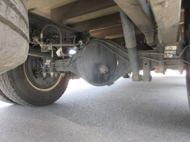 いすゞエルフ平ボディ小型（2t・3t）[写真18]