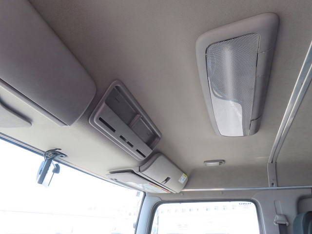 日野プロフィアコンテナ専用車大型（10t）[写真19]